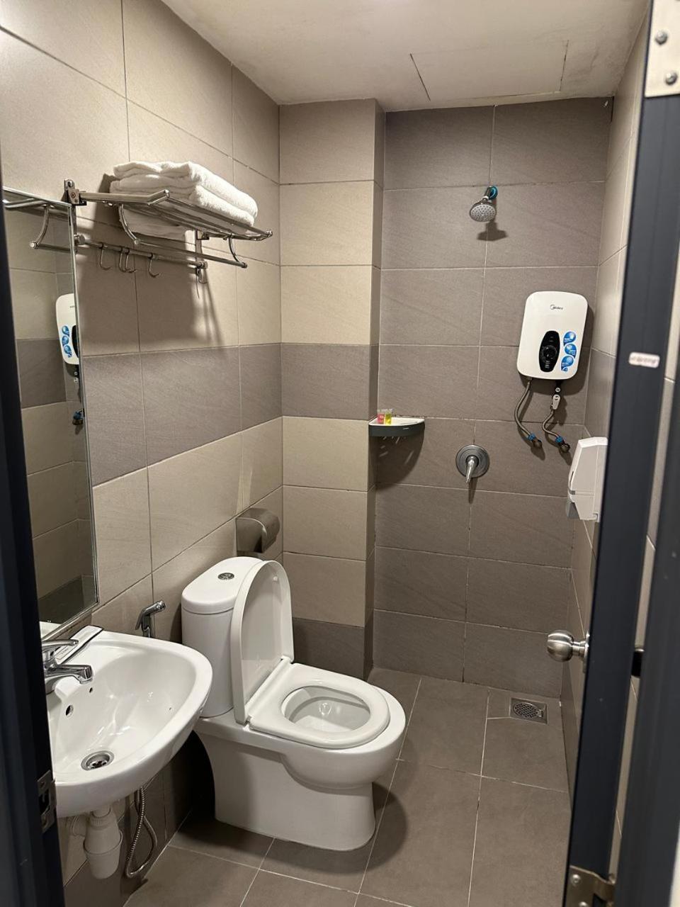 South Of The Clouds Kl Sentral 吉隆坡彩云之南酒店-中央车站店 3*